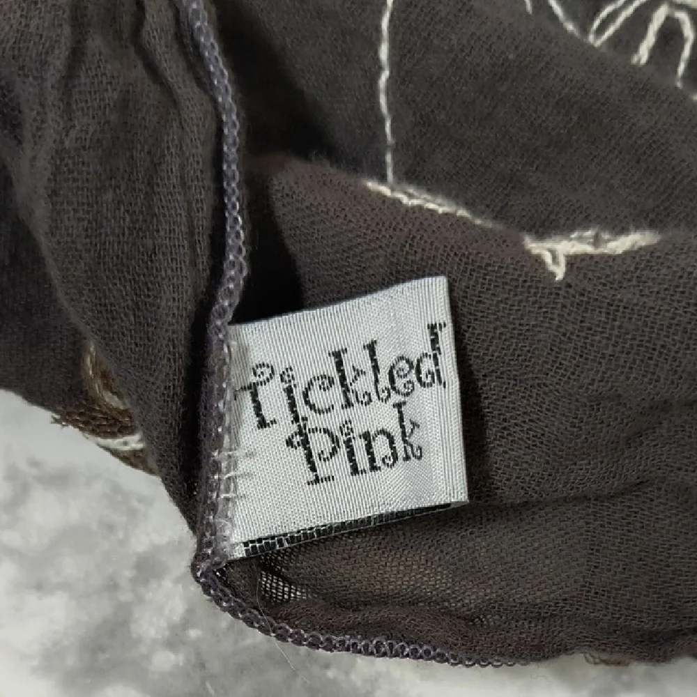 Tickled Pink Chic Floral Scarf in Dark Gray